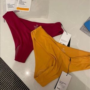 Knix bikini bottoms size M